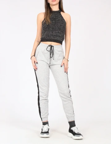 Pantaloni Bershka, gri