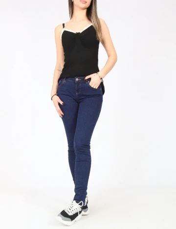 Blugi Bershka, albastru