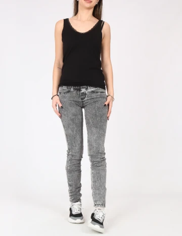 Pantaloni Bershka, gri