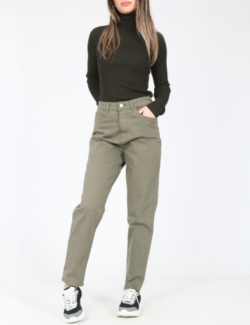 
						Pantaloni C&A, verde