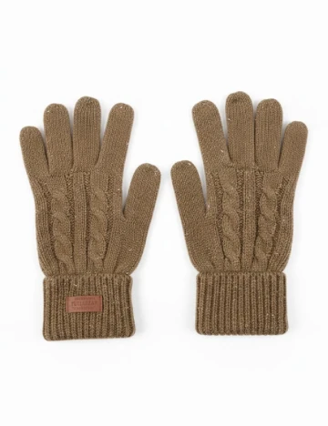 Manusi Pull&Bear, kaki