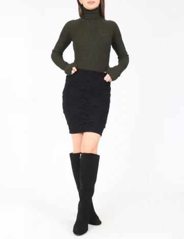 Fusta Bershka, negru