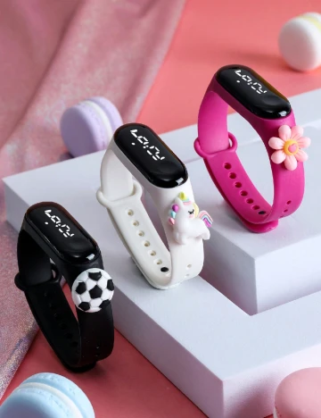 Set ceasuri 3 bucati SHEIN, mix culori