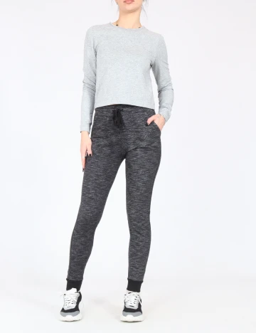 Pantaloni Bershka, gri