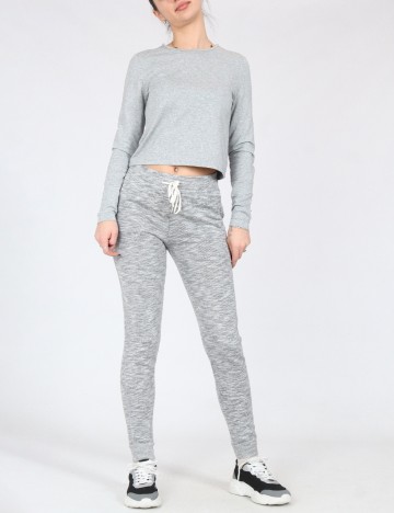 Pantaloni Bershka, gri deschis