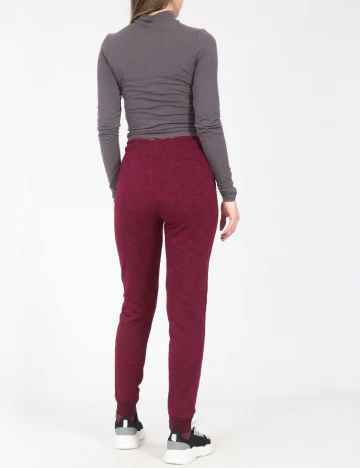 Pantaloni Bershka, visiniu