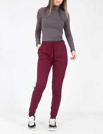 Pantaloni Bershka, visiniu