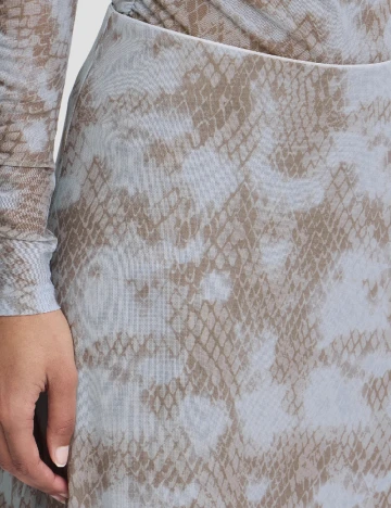 Fusta Ichi, albastru