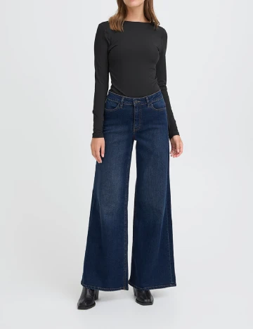 Blugi Ichi, bleumarin