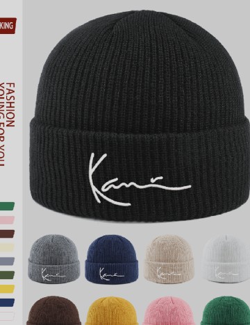 
						Caciula SHEIN, negru