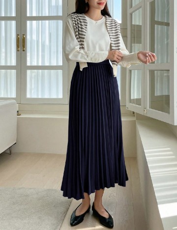 
						Fusta Dazy, bleumarin