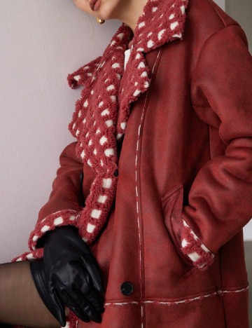 Palton Aveloria, rosu