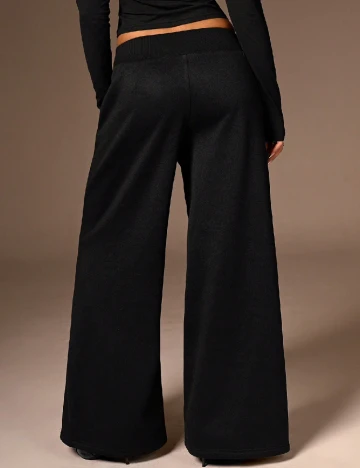 Pantaloni SHEIN, negru