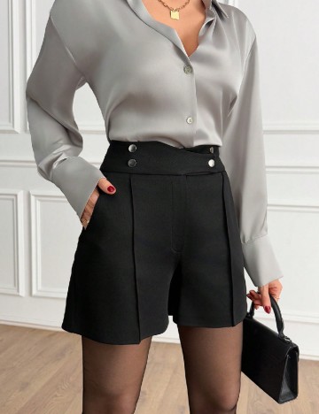 
						Pantaloni scurti SHEIN, negru