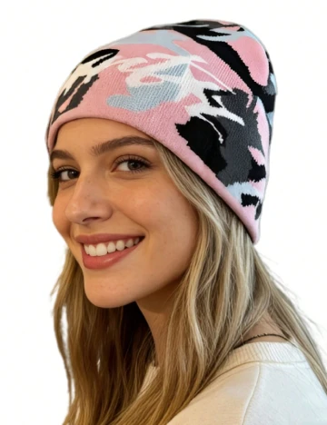 Caciula SHEIN, mix culori