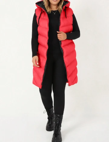 Vesta SHEIN CURVE, rosu