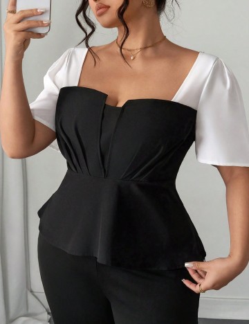 
						Bluza SHEIN CURVE, negru