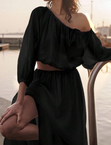 
						Compleu SHEIN, negru