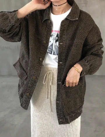 Jacheta Friful, maro