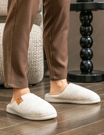 Papuci de Casa SHEIN, crem