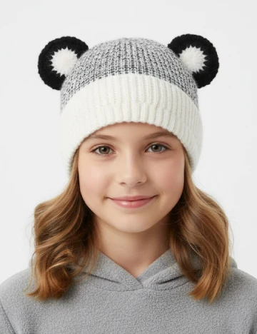 Caciula Pull&Bear, ecru/negru