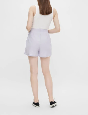 Pantaloni scurti Pieces, mov, S