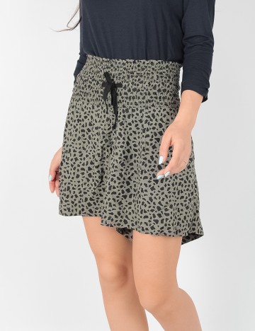 Pantaloni scurti C&A, verde, L