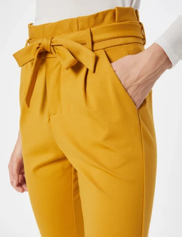 Pantaloni Vero Moda, galben mustar
