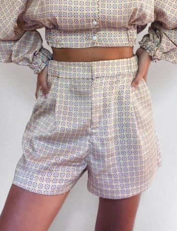 Pantaloni scurti Zara, mix culori, L