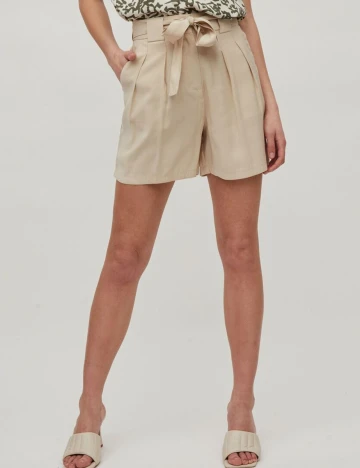 Pantaloni scurti Vila, crem, 36