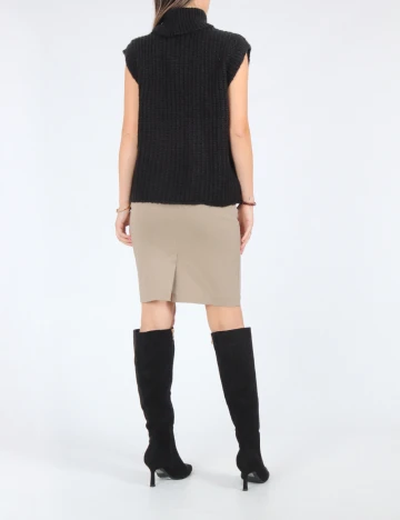 Vesta Vila, negru, S Negru