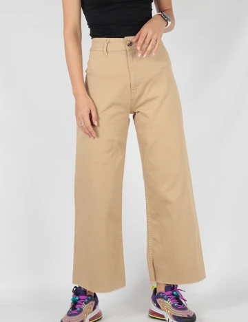 Pantaloni Stradivarius, bej, 40 Maro