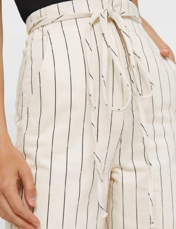 Pantaloni Stradivarius, crem, 34