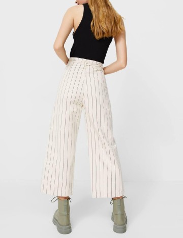 Pantaloni Stradivarius, crem, 34